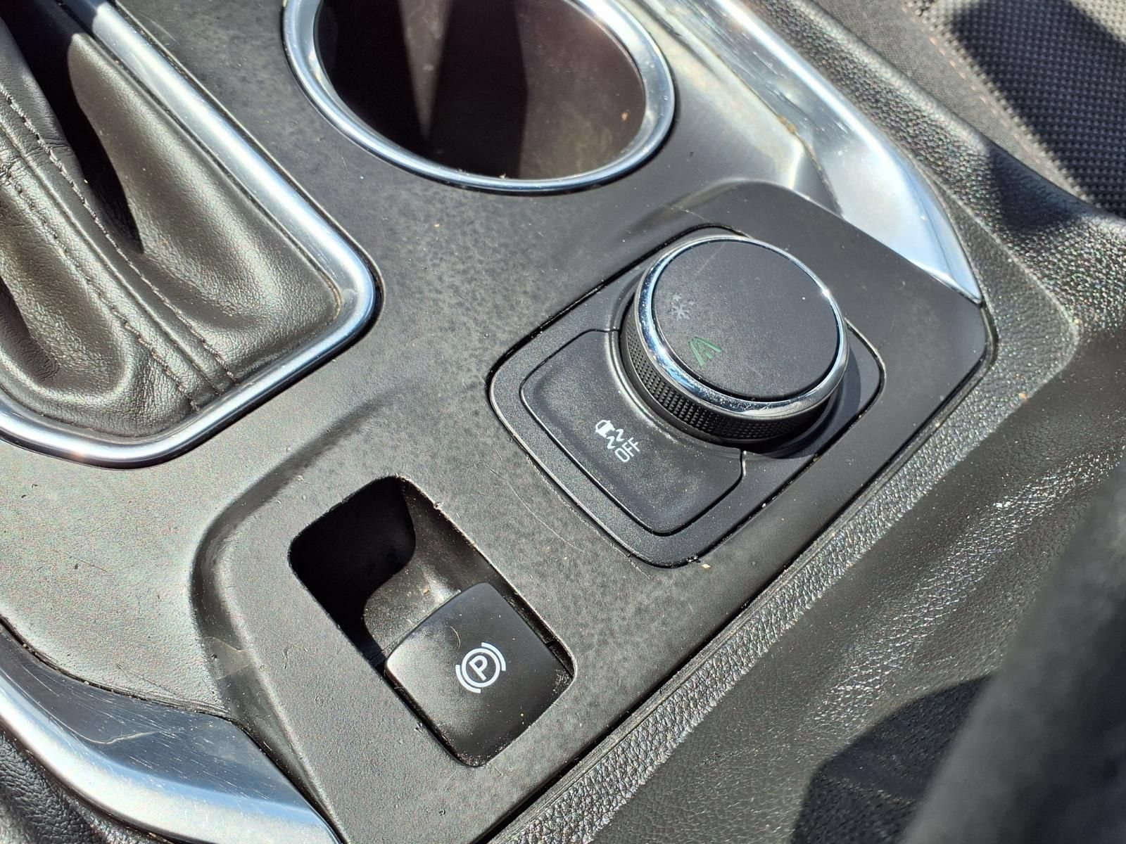 Used 2019 Chevrolet Traverse LT FWD image 26