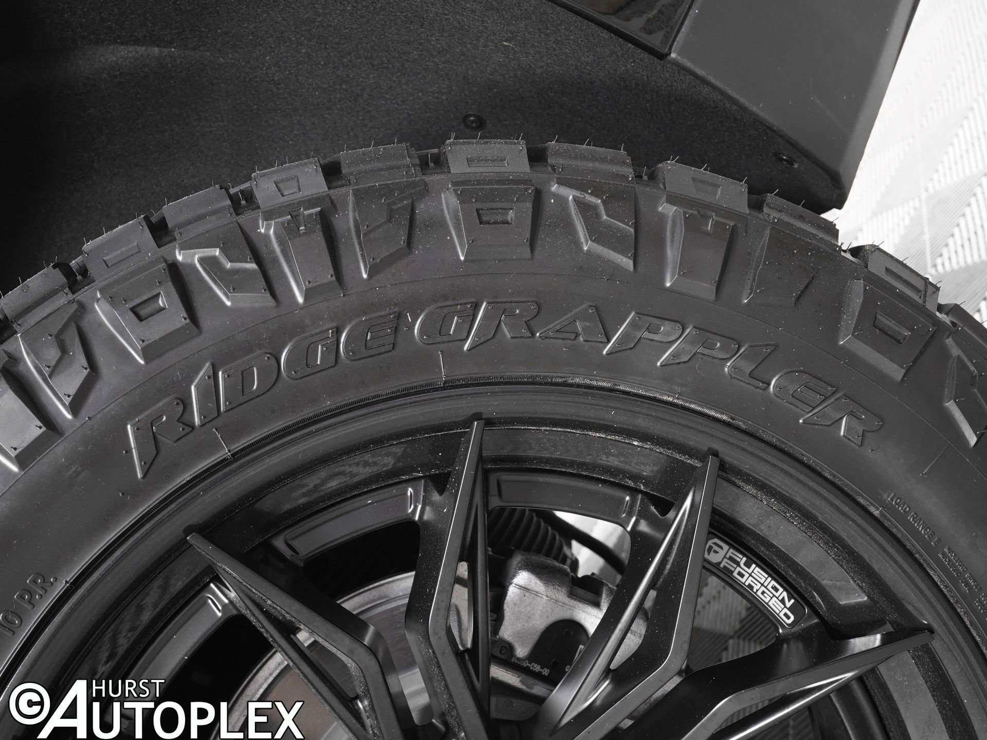 Used 2026 GMC Yukon AT4 Ultimate w/ LPO, Floor Liner Package image 39