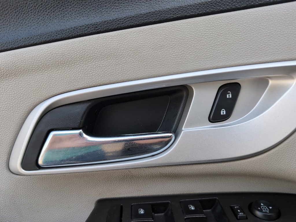 Used 2014 Chevrolet Equinox LTZ image 21