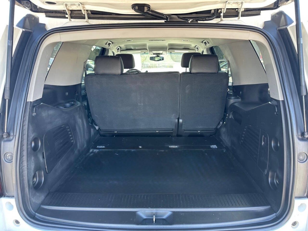 Used 2018 Chevrolet Tahoe 2WD image 17