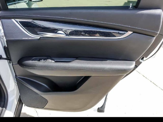 Certified 2023 Cadillac XT5 Premium Luxury AWD/4WD image 28