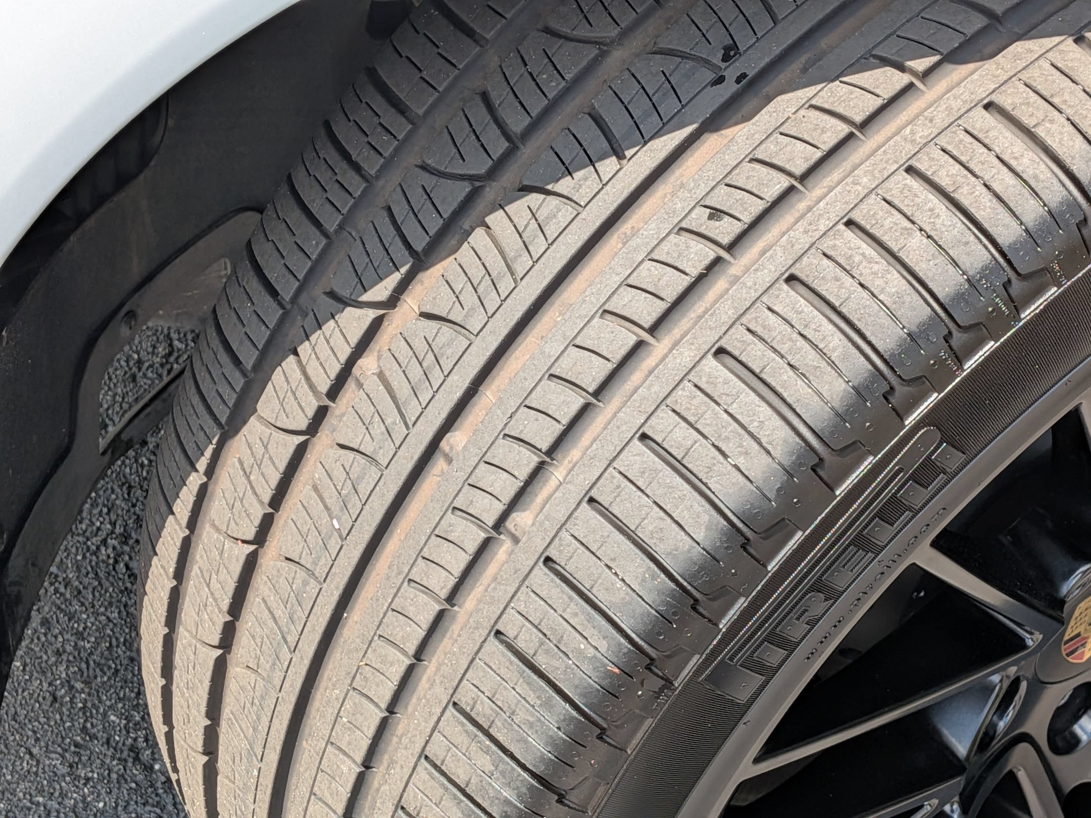 Certified 2023 Porsche Cayenne GTS AWD/4WD image 37