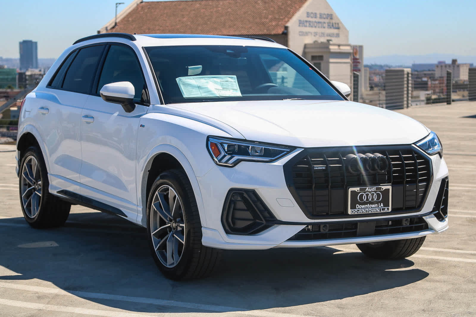 New 2025 Audi Q3 2.0T Premium image 3