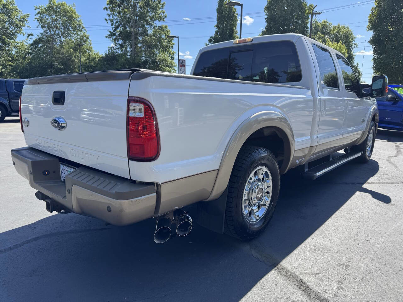 Used 2013 Ford F250 King Ranch w/ King Ranch w/Chrome Pkg image 4