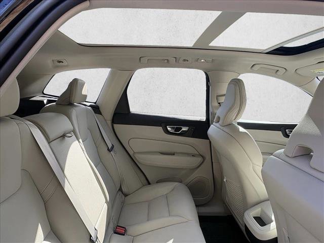 Used 2023 Volvo XC60 B5 Core w/ Protection Package image 20