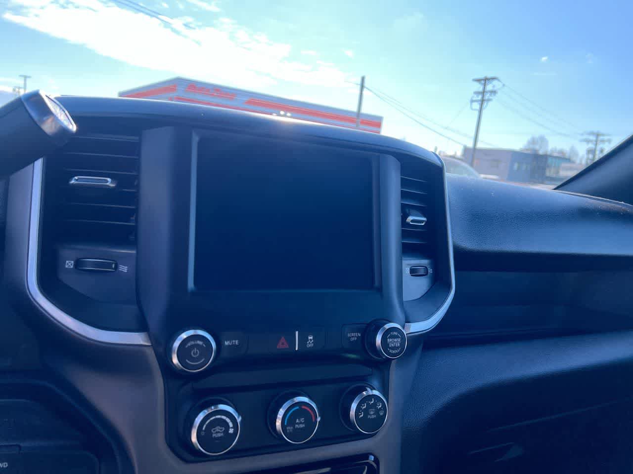 Used 2022 RAM 2500 Big Horn AWD/4WD image 16