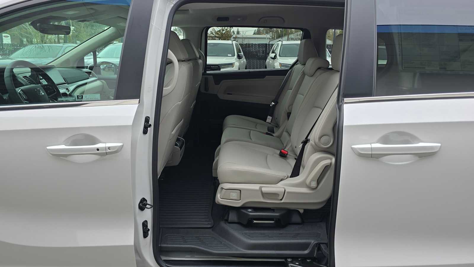 New 2026 Honda Odyssey EX-L image 16