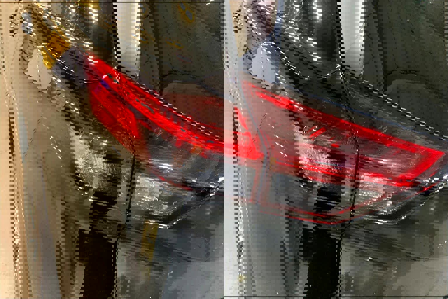 Used 2023 Nissan Rogue SV image 29