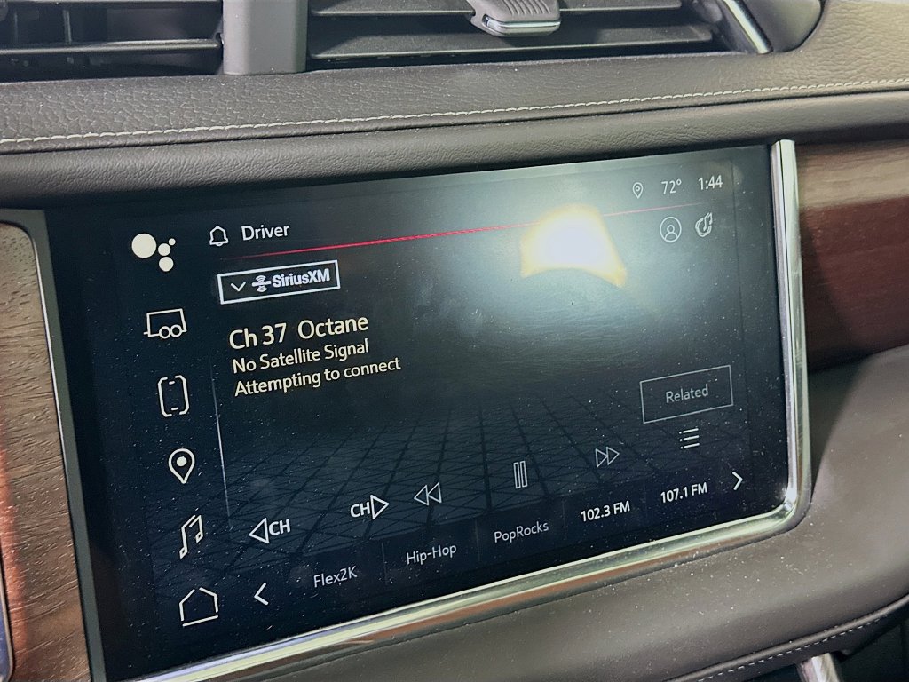 Used 2024 GMC Yukon Denali Ultimate AWD/4WD image 18