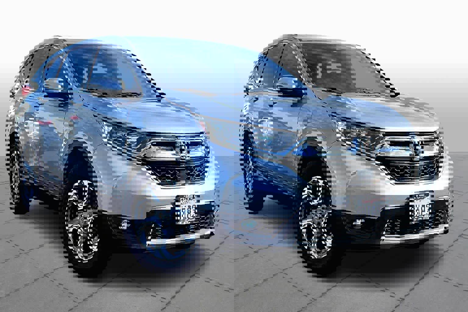 Used 2018 Honda CR-V EX image 2