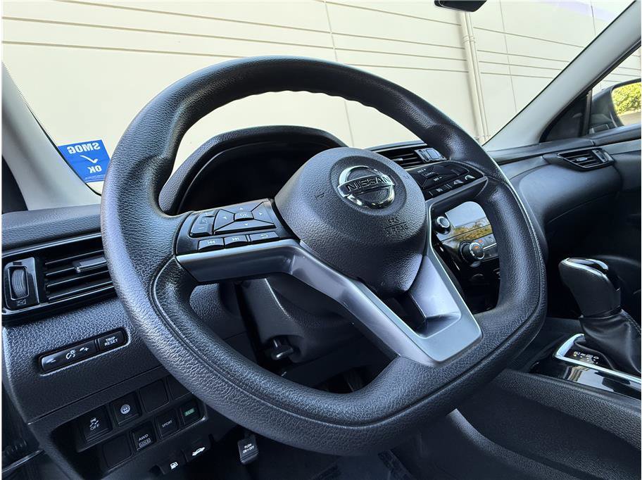 Used 2021 Nissan Rogue Sport S image 49