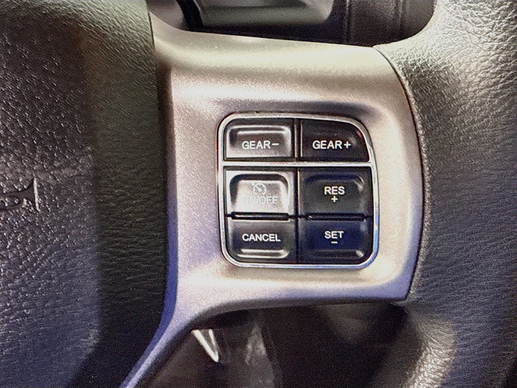 Used 2023 RAM 1500 Classic SLT w/ Electronics Group AWD/4WD image 15
