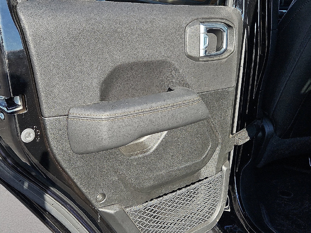 Used 2022 Jeep Gladiator Overland AWD/4WD image 17
