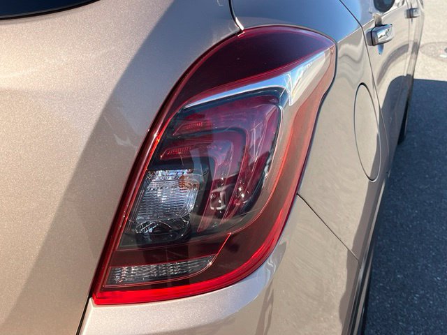 Used 2018 Buick Encore Premium w/ Experience Buick Package FWD image 33