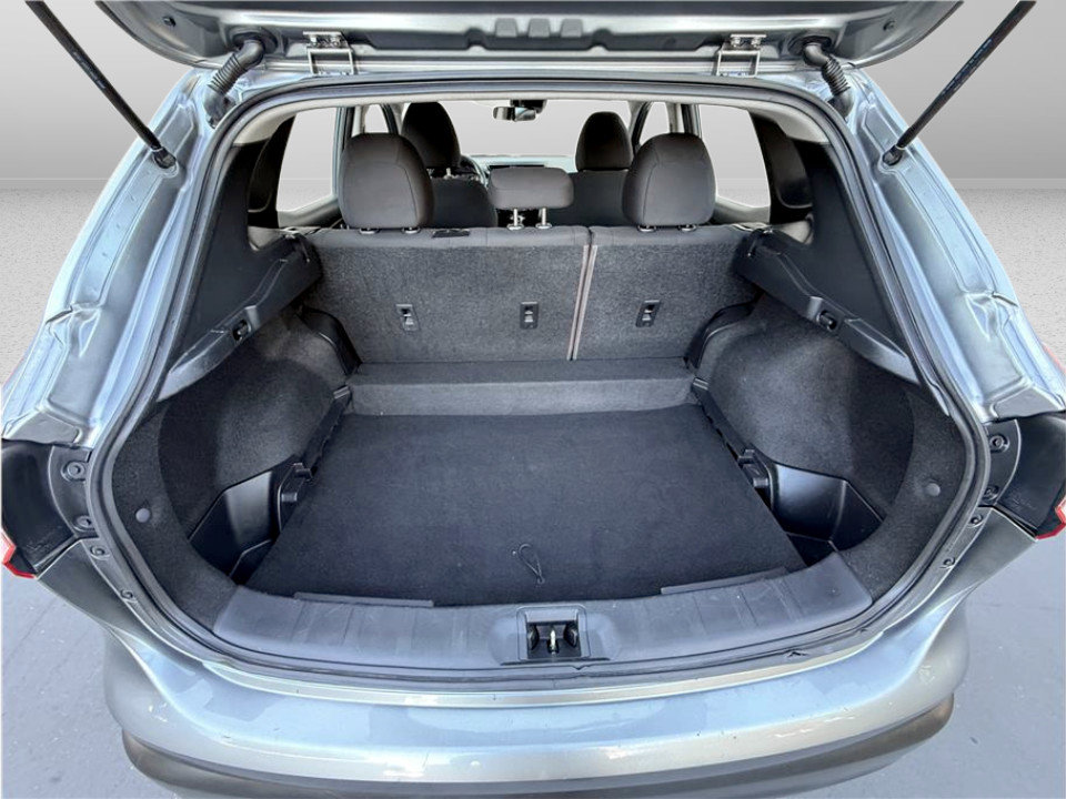 Used 2021 Nissan Rogue Sport S image 12