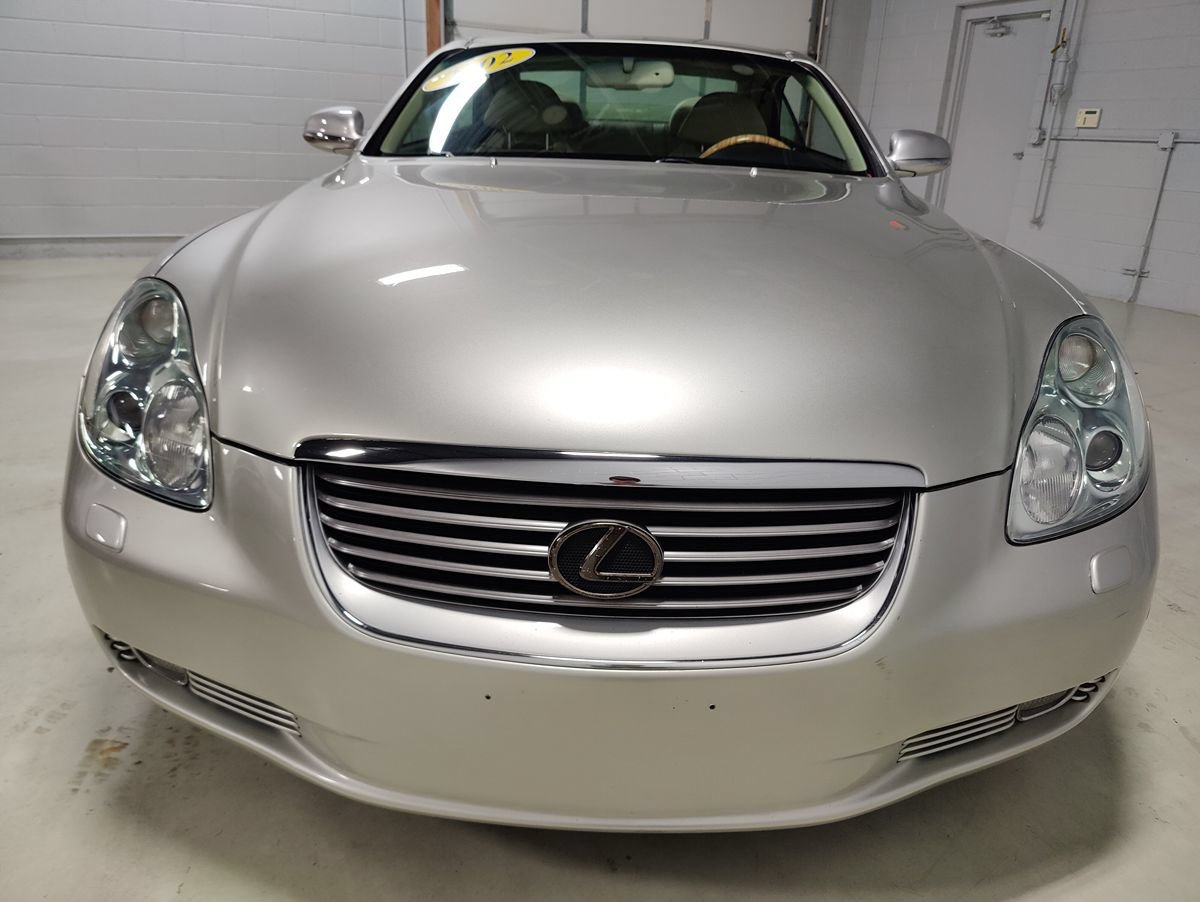 Used 2002 Lexus SC 430 Convertible RWD image 3