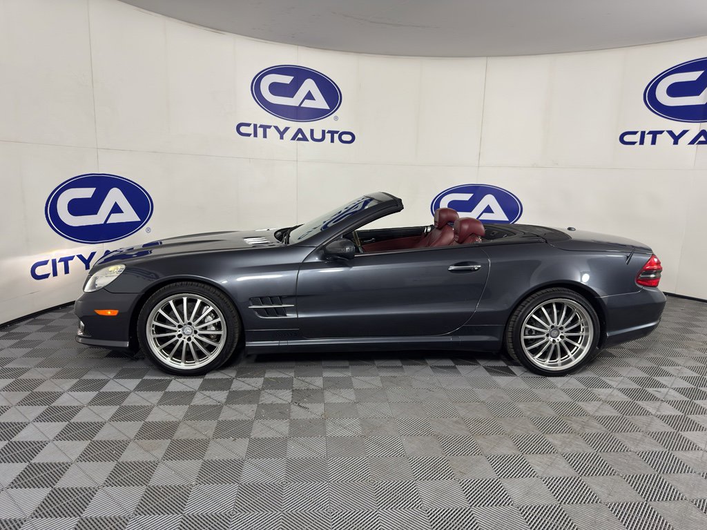 Used 2011 Mercedes-Benz SL 550 image 41