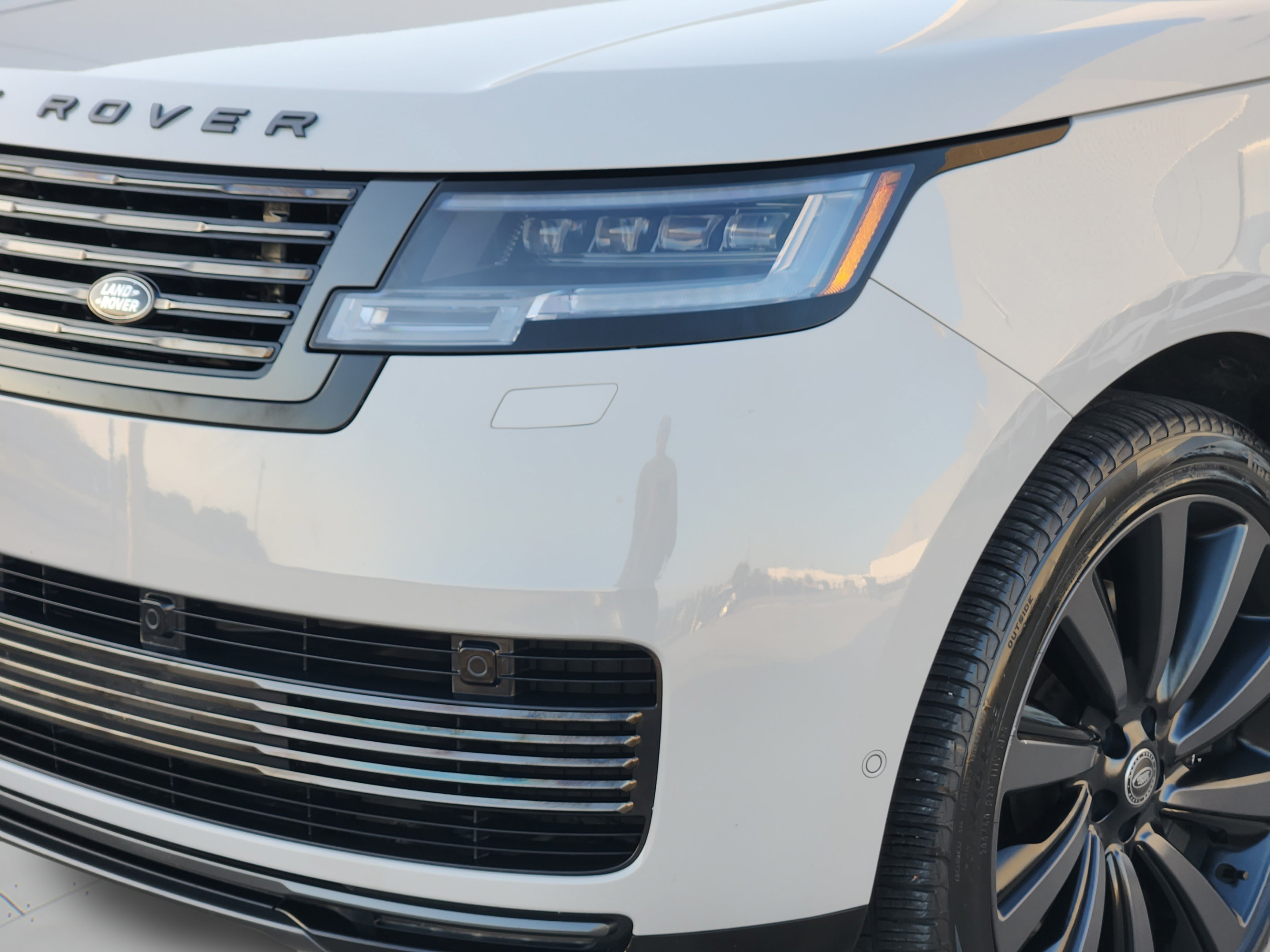 Used 2023 Land Rover Range Rover SV AWD/4WD image 33