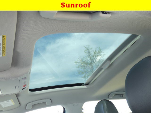 Used 2015 Volkswagen Golf TDI SE w/ Lighting Package image 14