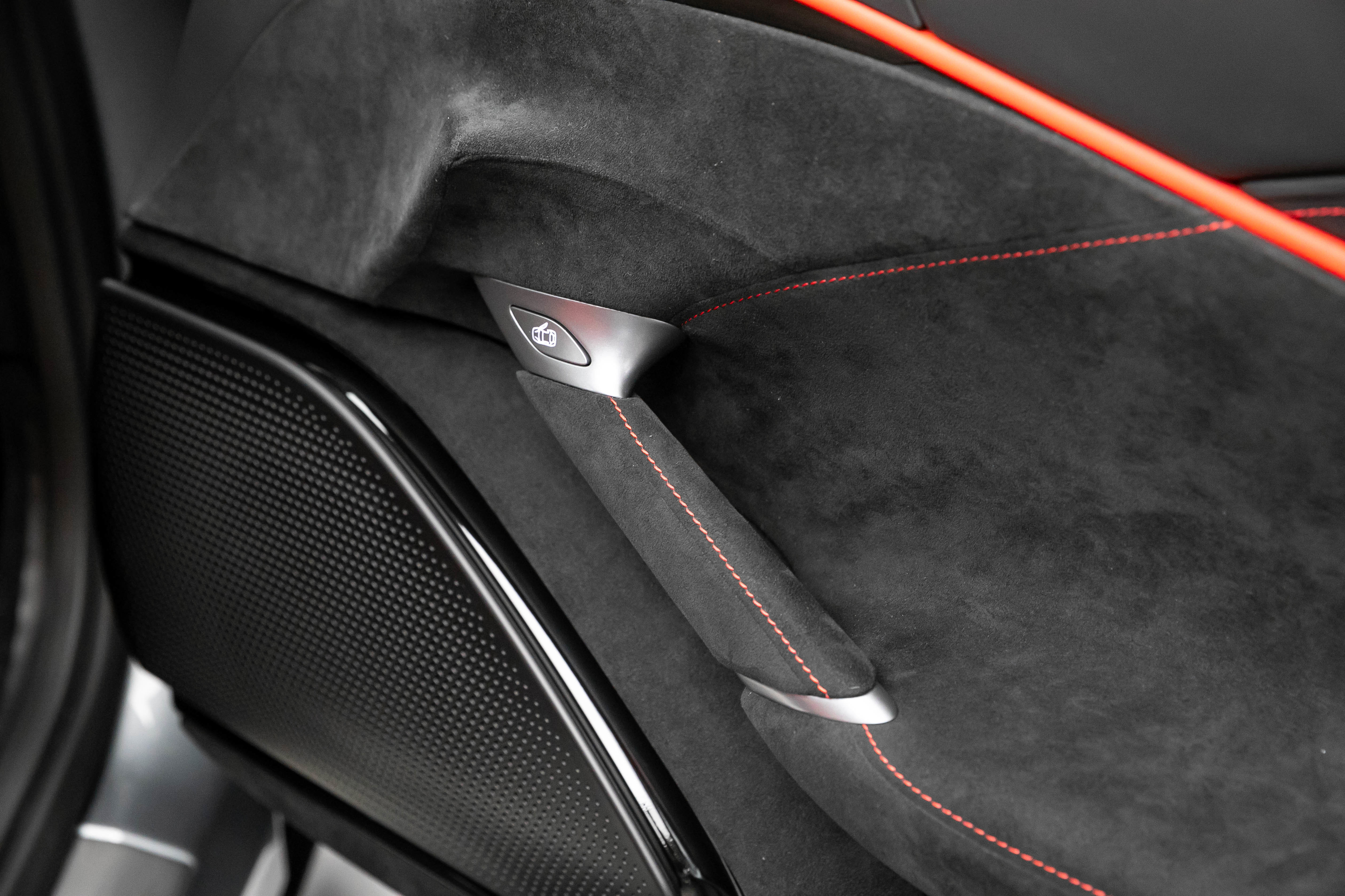 Certified 2024 Ferrari Roma image 28