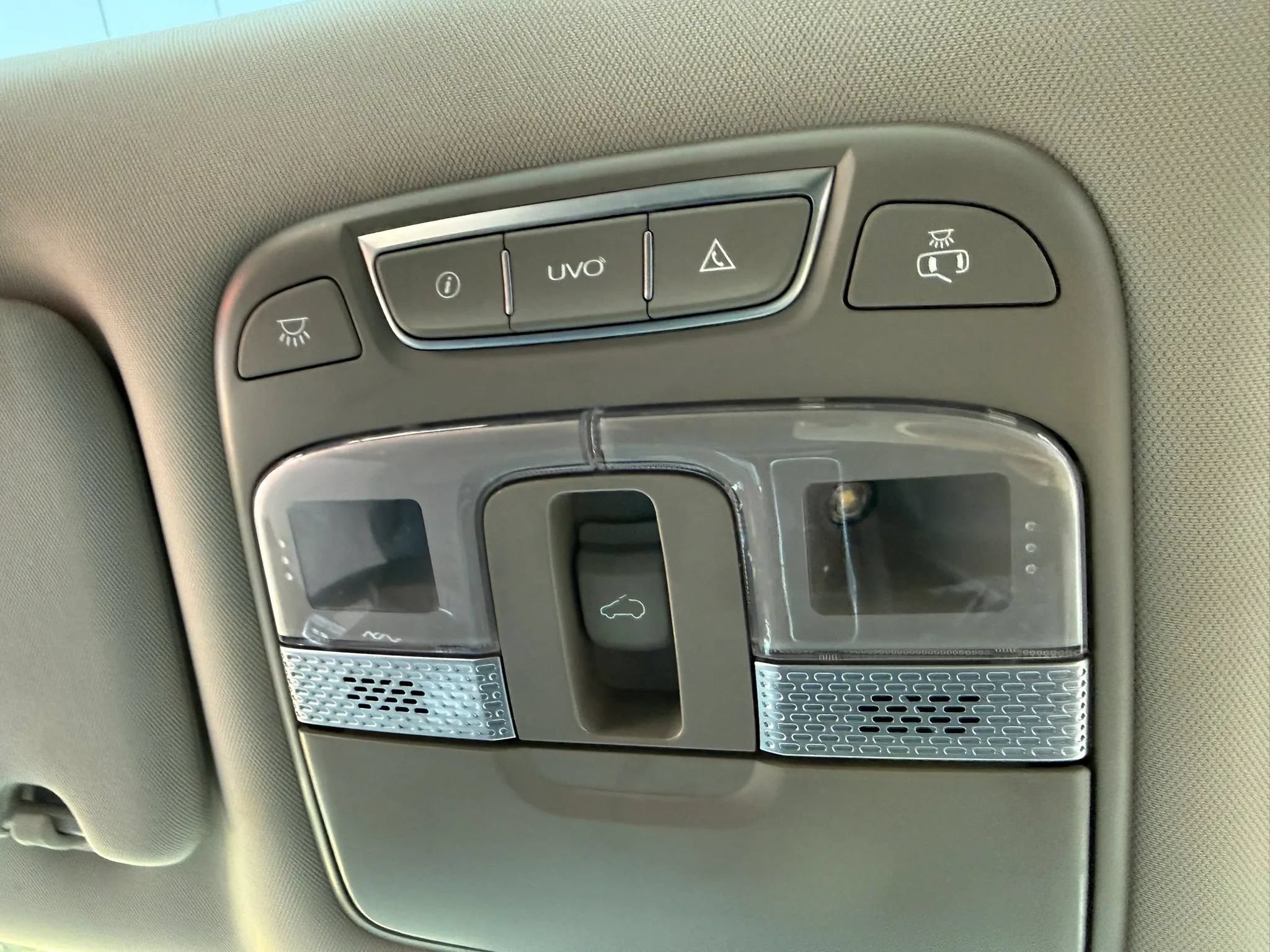 Used 2022 Kia Telluride S AWD/4WD image 30