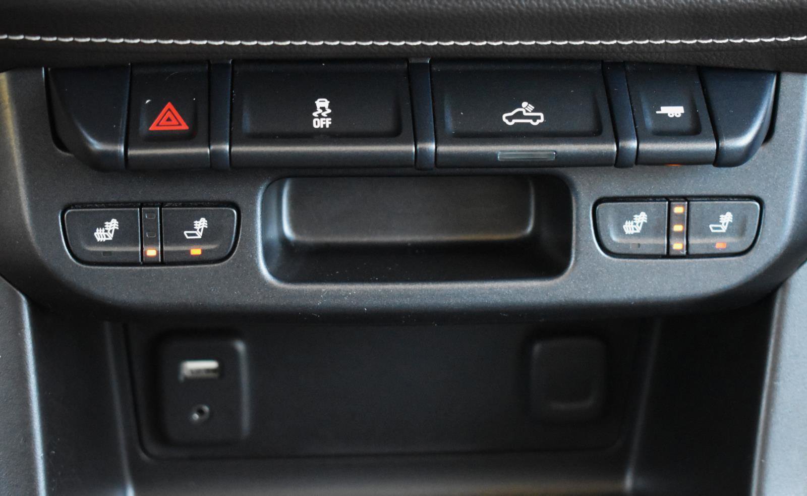 Used 2016 GMC Canyon SLT AWD/4WD image 11