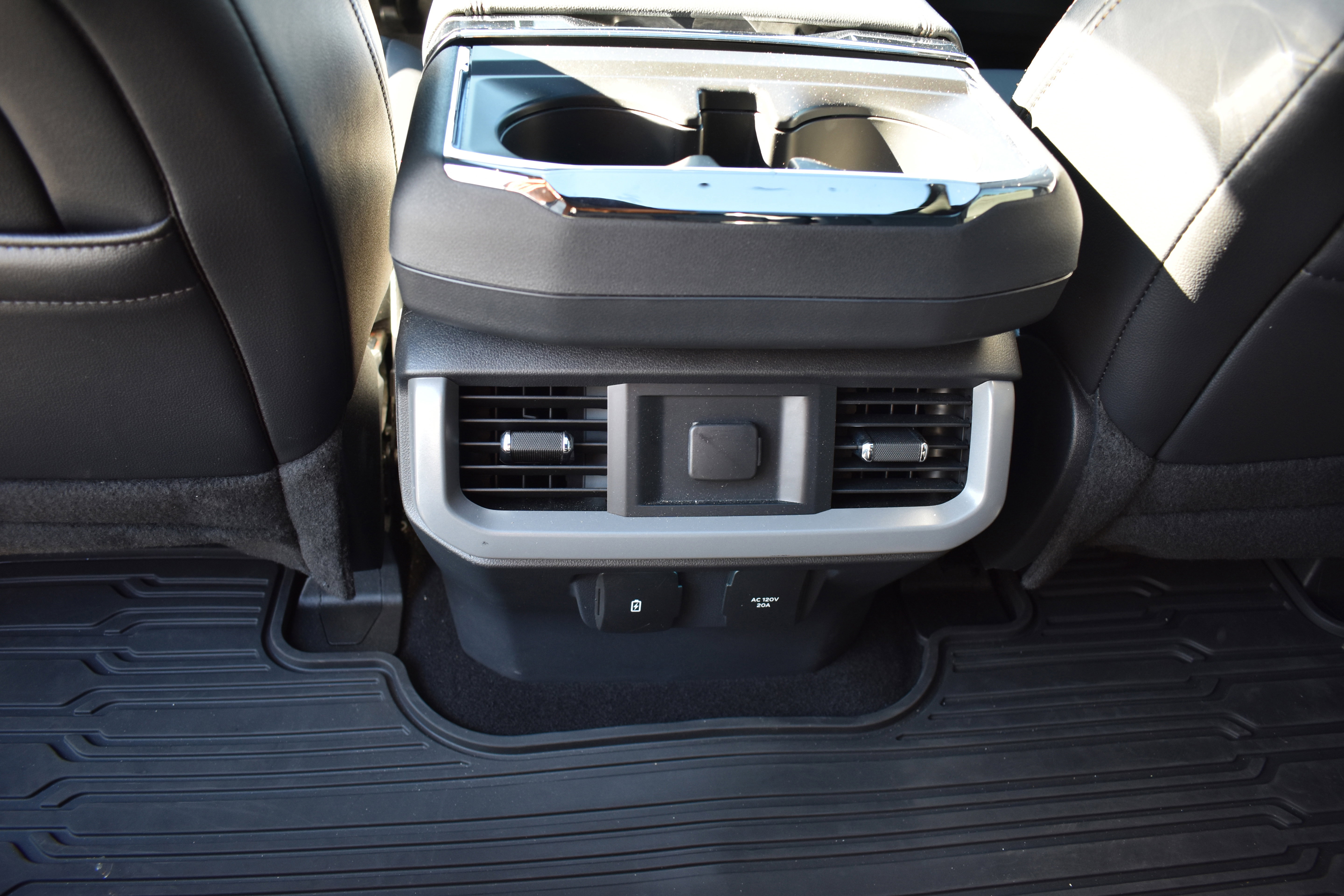 Used 2024 Ford F150 Lariat w/ Bed Utility Package image 29