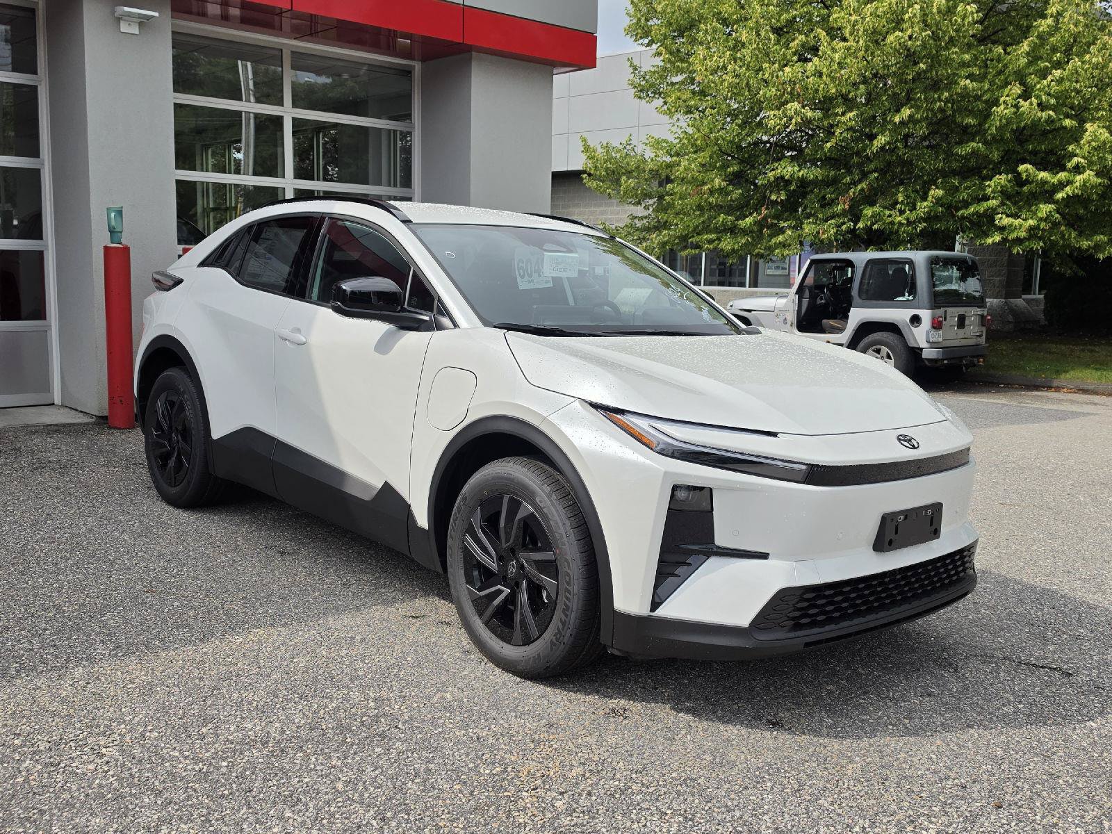 New 2026 Toyota C-HR AWD/4WD video 1