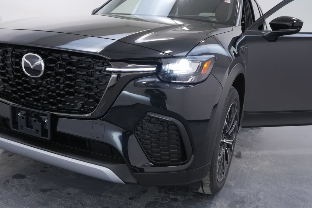 New 2025 MAZDA CX-70 Plug-In Hybrid w/ Premium Plus AWD/4WD image 23