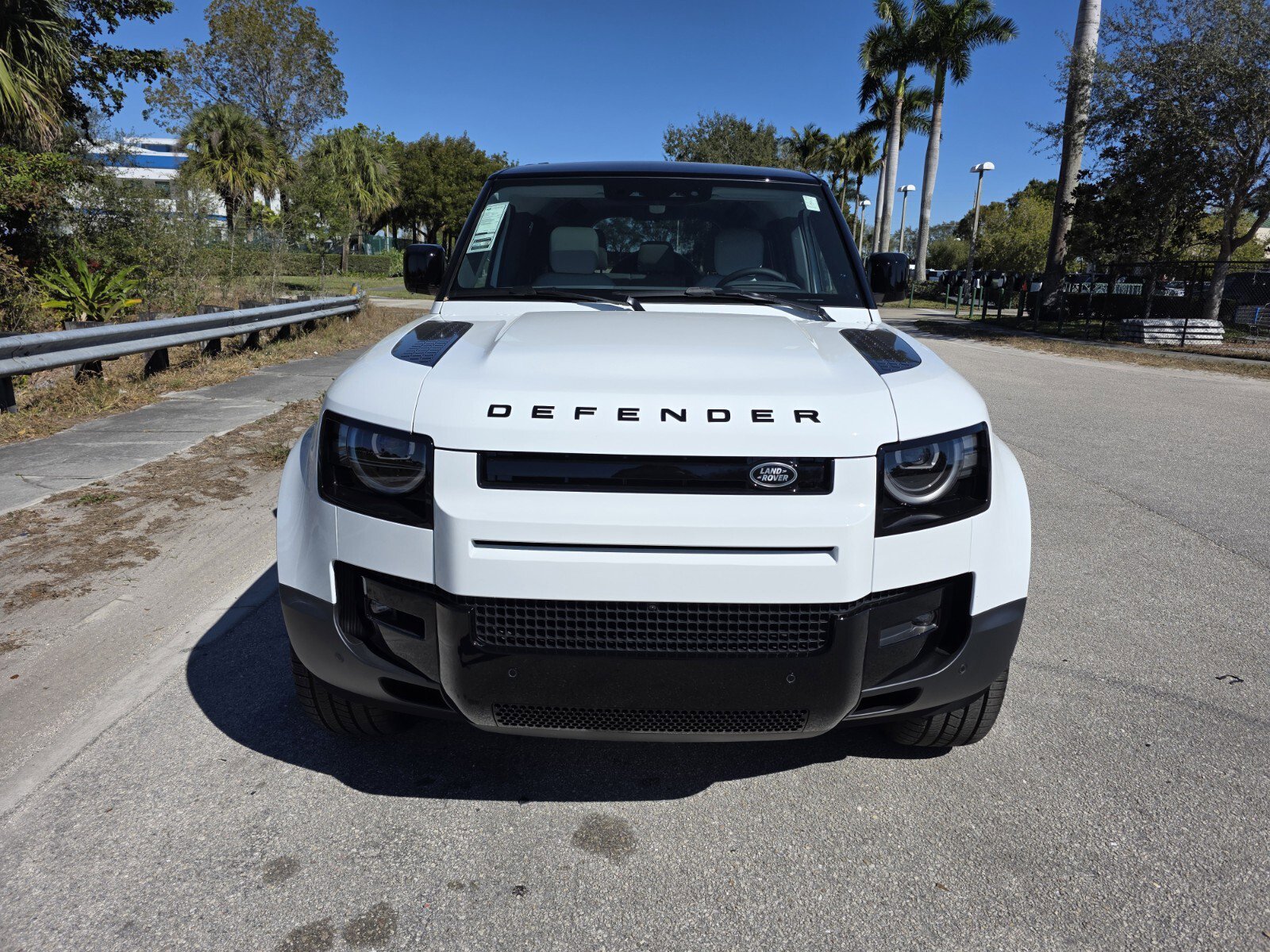 Used 2026 Land Rover Defender 110 S image 8