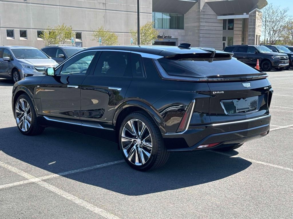 Certified 2025 Cadillac Lyriq Luxury image 21