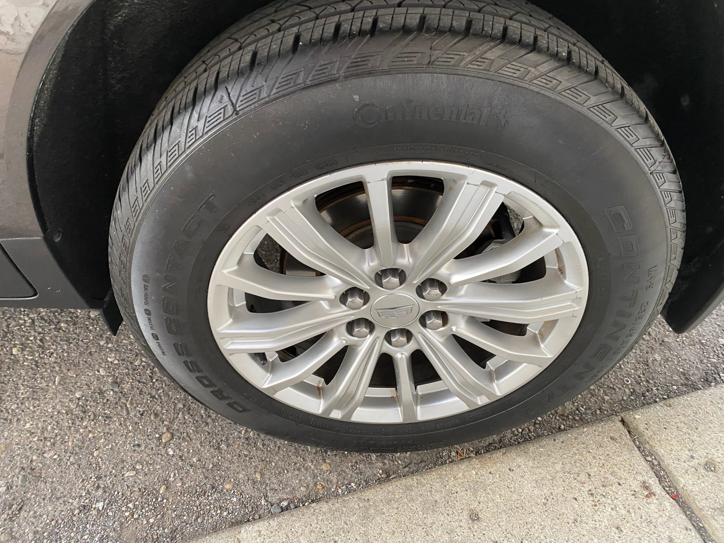 Used 2019 Cadillac XT5 Luxury image 28