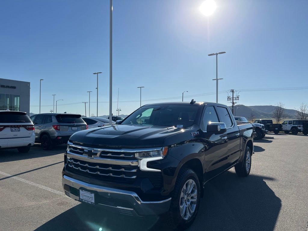 Used 2023 Chevrolet Silverado 1500 LTZ image 5