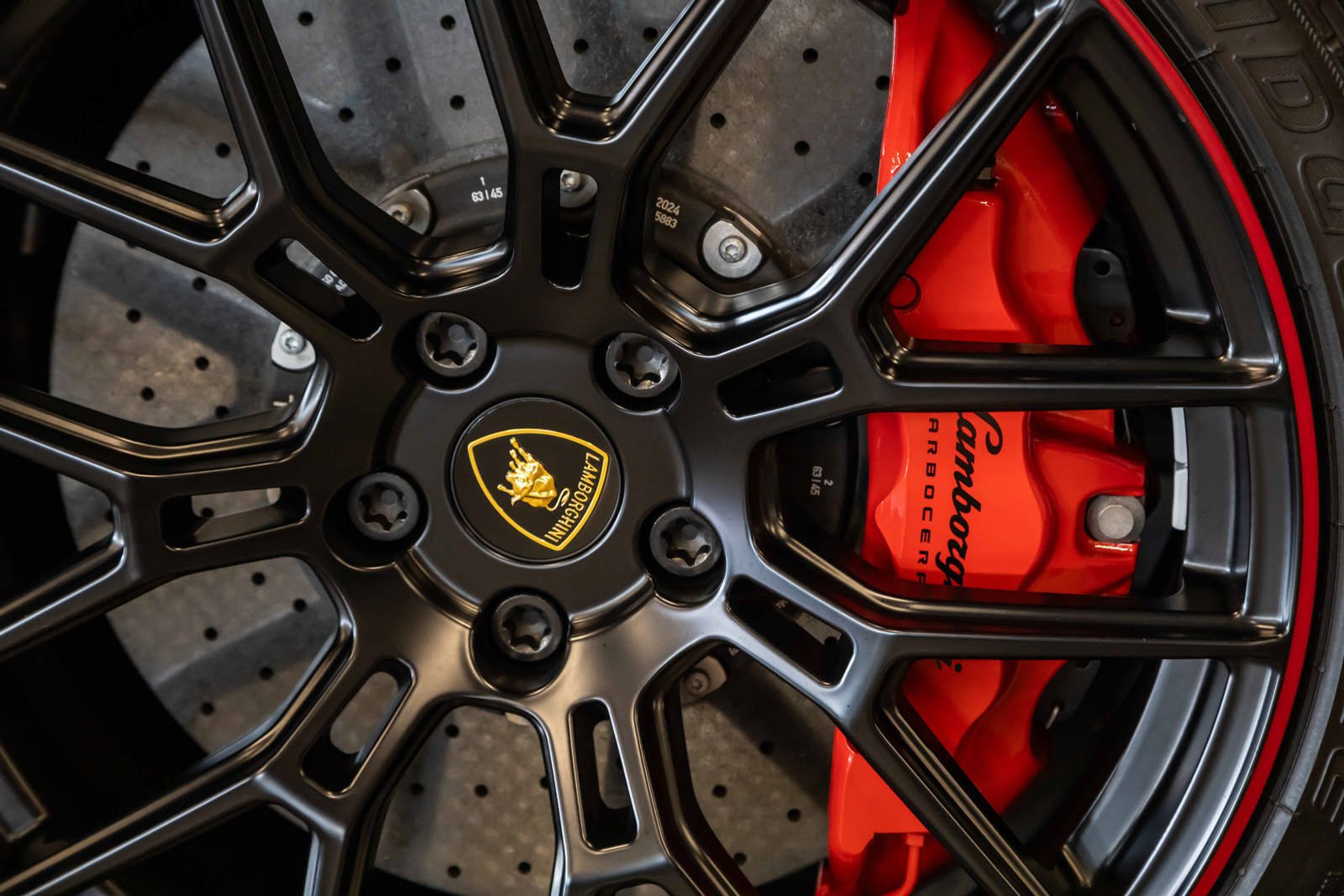 Used 2024 Lamborghini Huracan Sterrato AWD/4WD image 20