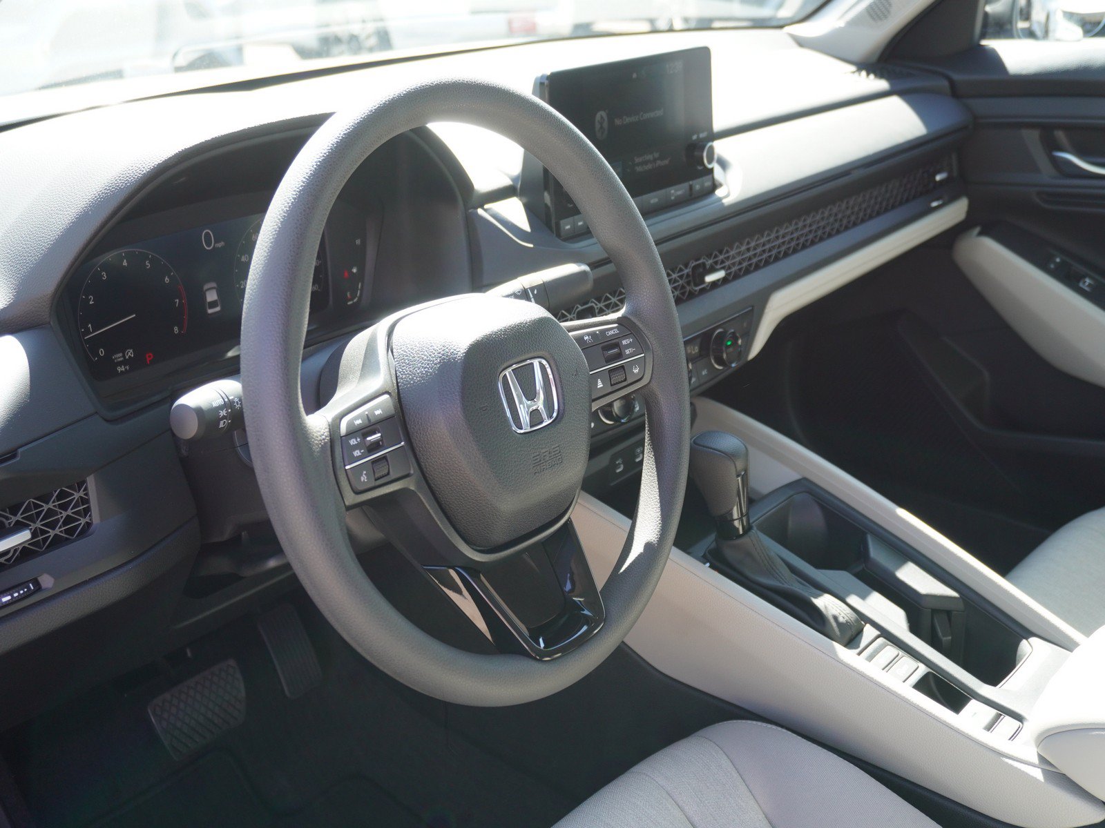 Used 2025 Honda Accord SE image 18