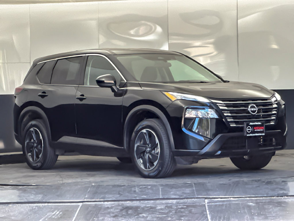 Used 2025 Nissan Rogue SV