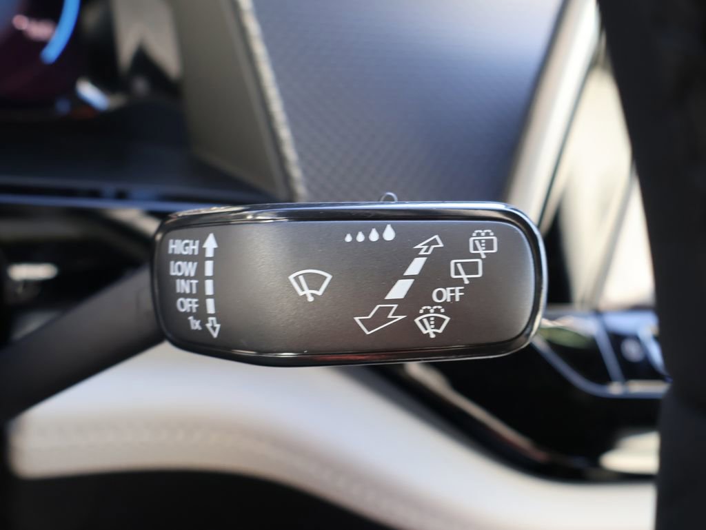 New 2026 Volkswagen Atlas Cross Sport SEL Premium R-Line image 40