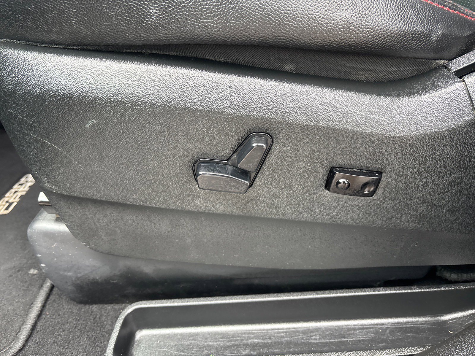 Used 2017 Dodge Grand Caravan GT FWD image 12
