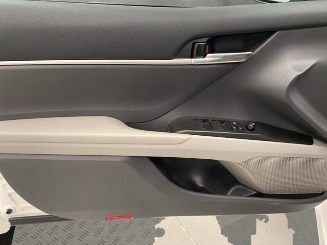 Used 2023 Toyota Camry SE FWD image 19