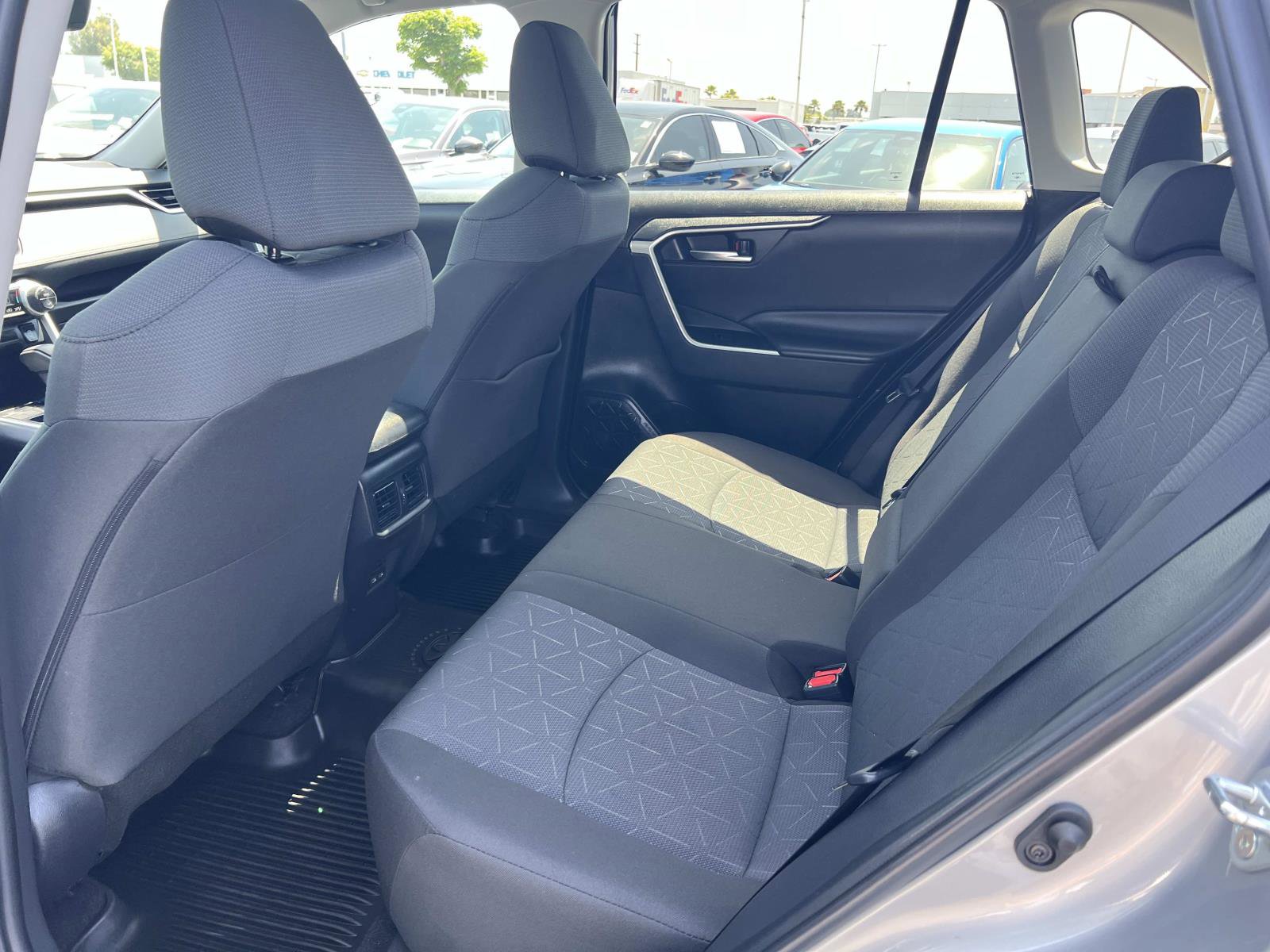 Used 2024 Toyota RAV4 XLE FWD image 21