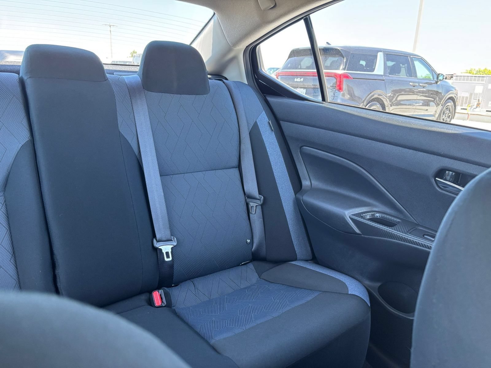 Used 2025 Nissan Versa SV FWD image 35