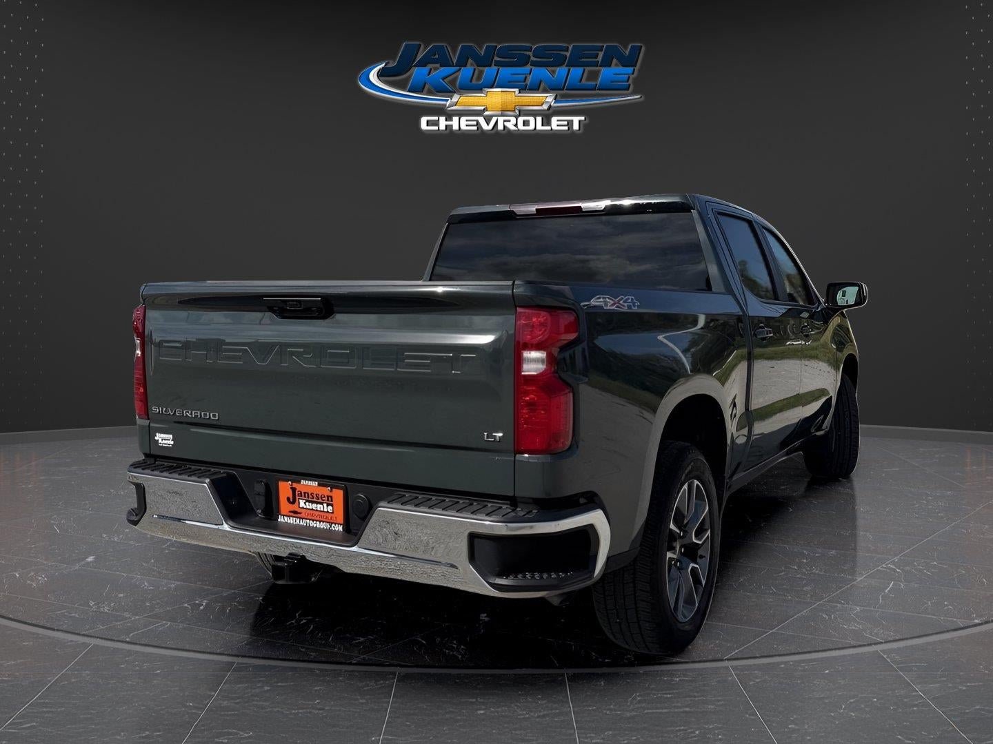 Used 2025 Chevrolet Silverado 1500 LT AWD/4WD image 5