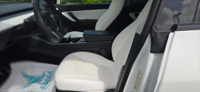 Used 2021 Tesla Model Y Long Range image 8