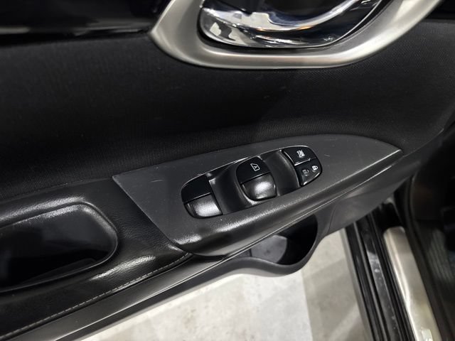 Used 2019 Nissan Sentra SV FWD image 13