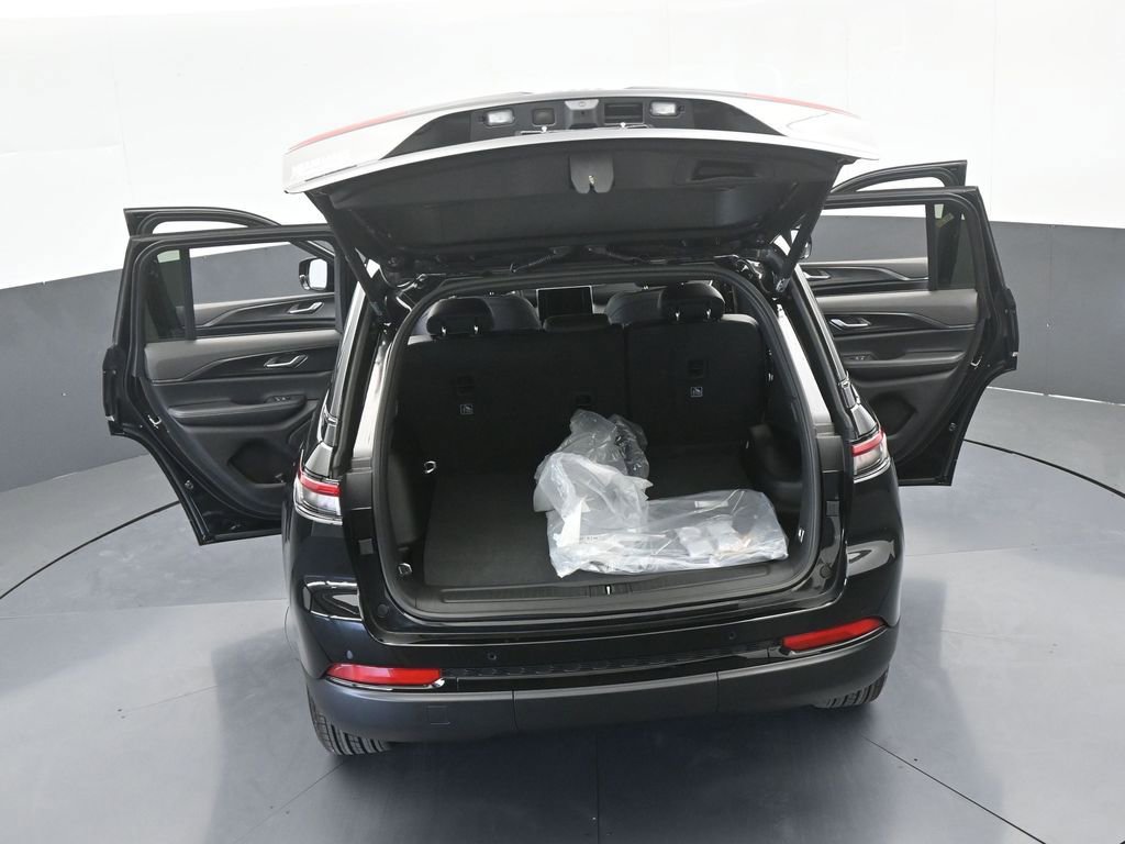 New 2025 Jeep Grand Cherokee Laredo image 59