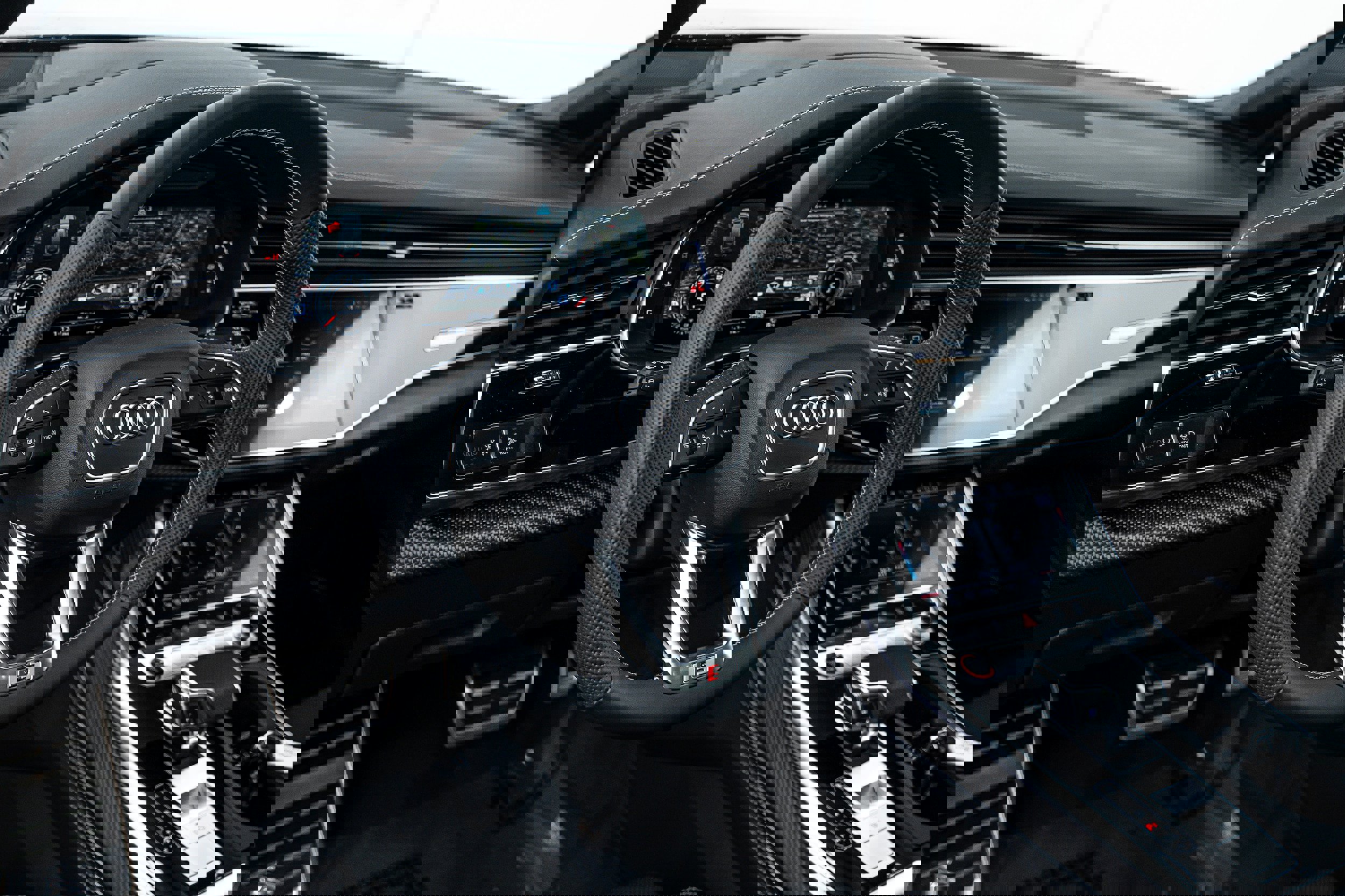 New 2026 Audi SQ7 Prestige image 10