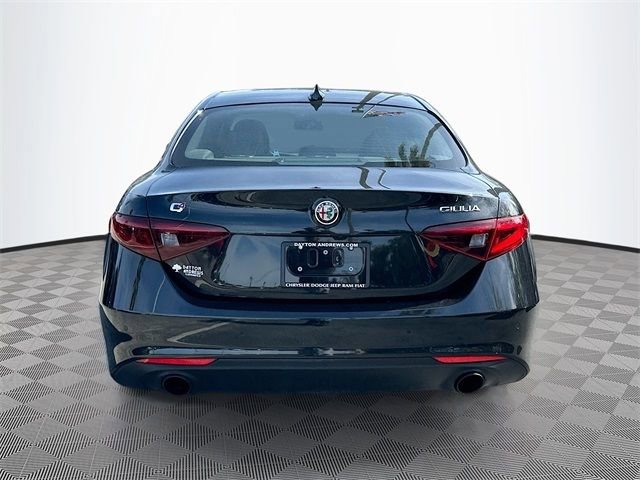 Used 2023 Alfa Romeo Giulia Sprint image 6