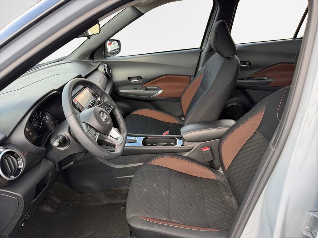 Used 2024 Nissan Kicks SR FWD image 12