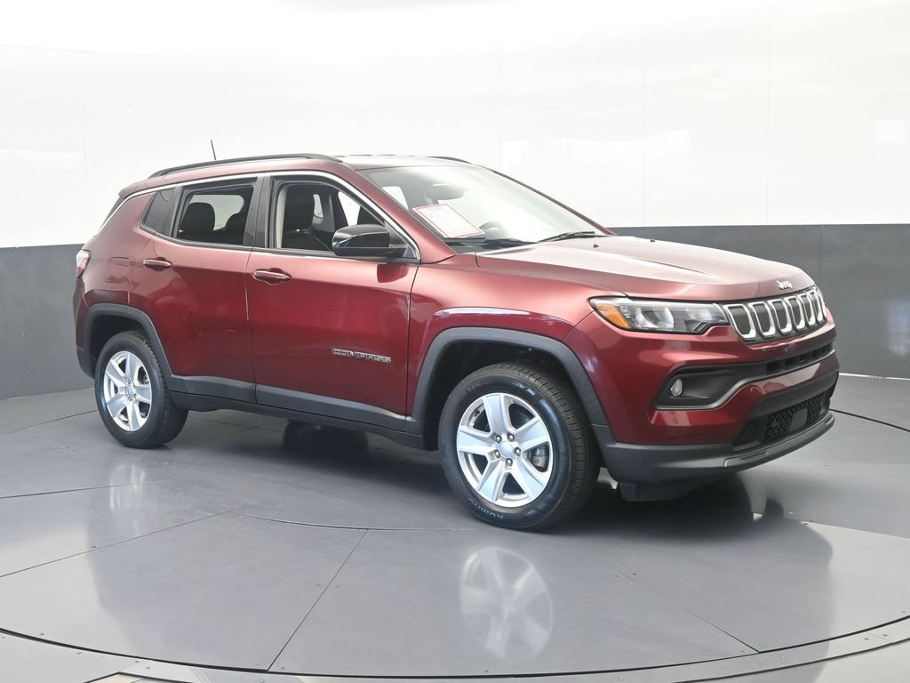 Used 2022 Jeep Compass Latitude AWD/4WD image 8