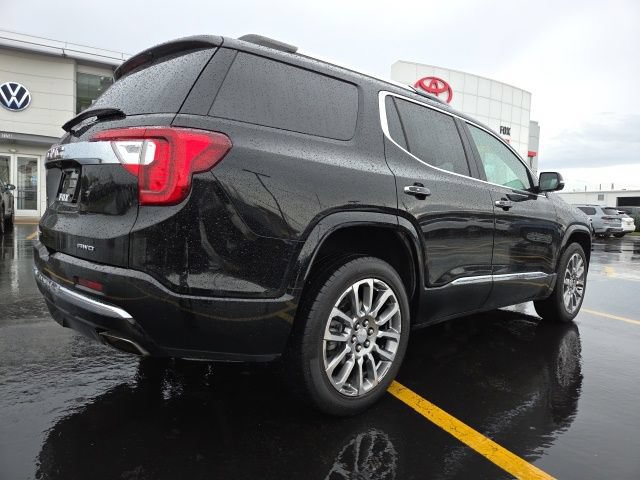 Used 2023 GMC Acadia Denali w/ Denali Technology Package AWD/4WD image 9
